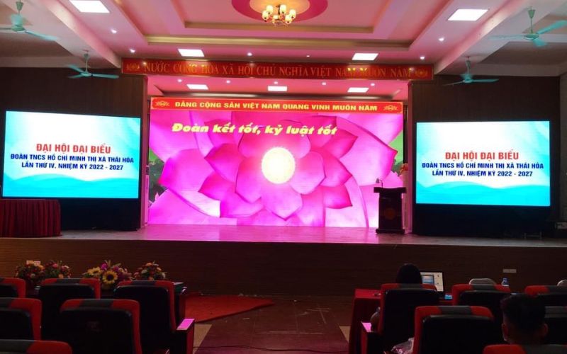 Màn hình LED hội trường bao nhiêu inch là phù hợp?