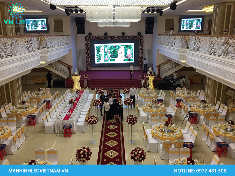 bao-gia-man-hinh-led-hoi-truong-tai-quang-nam