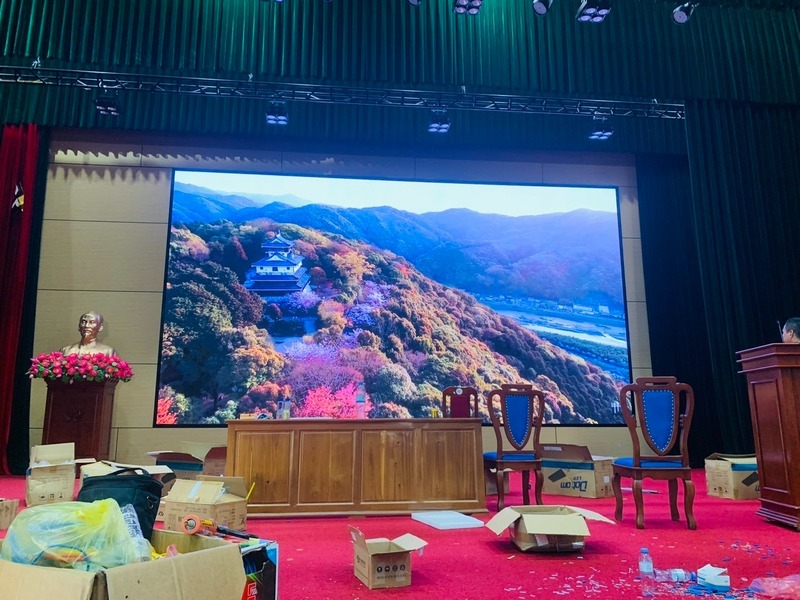 Màn hình LED hội trường