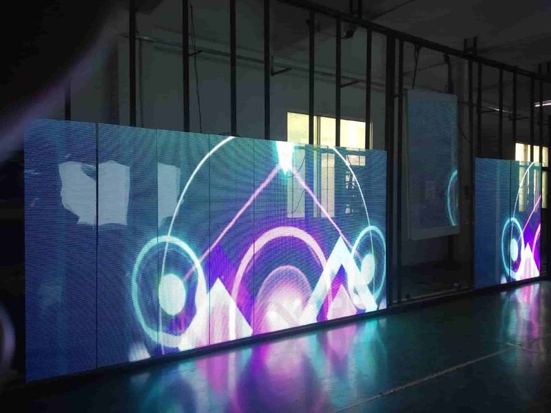 Màn hình LED trong suốt