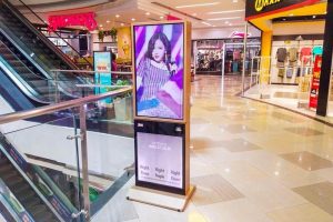 Màn hình quảng cáo LCD