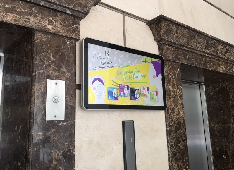 Màn hình quảng cáo LCD