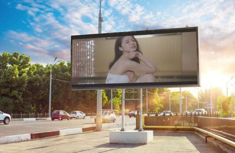 Màn hình LED ngoài trời chịu mưa gió không