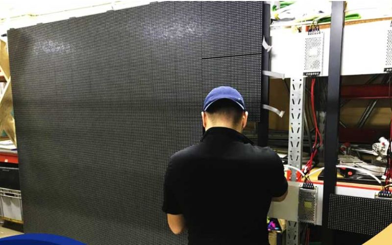 màn hình LED sập nguồn điện