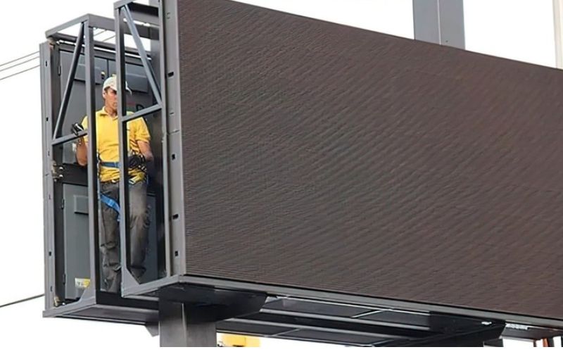 Bảo trì màn hình LED như thế nào