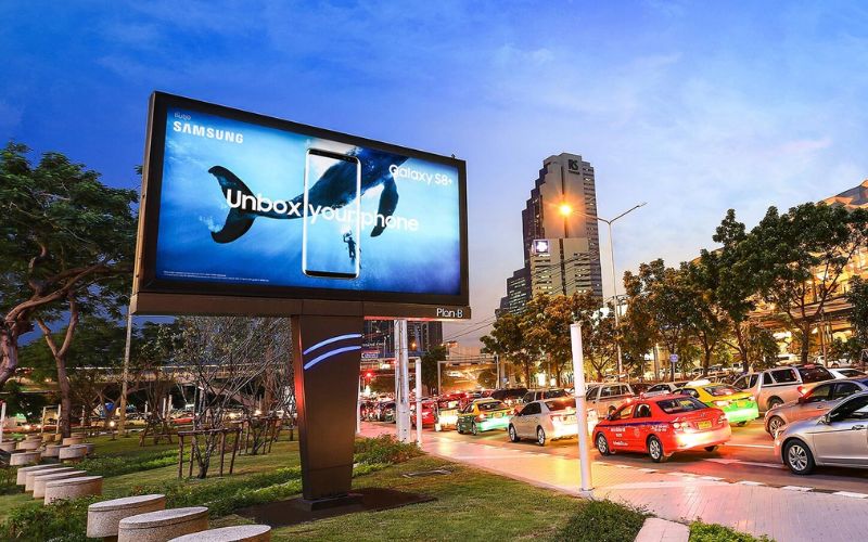 Màn hình LED trong quảng cáo ngoài trời tại Việt Nam