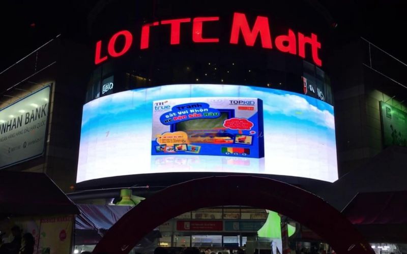 Màn hình LED trong quảng cáo ngoài trời tại Việt Nam